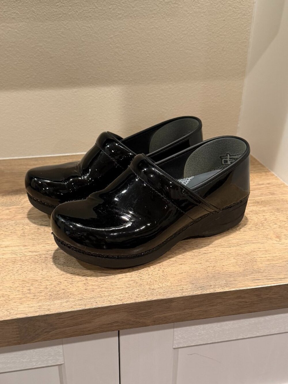 Dansko XP 2.0 Black Patent Leather Clogs Shoes Professional Nursing Size 40 W